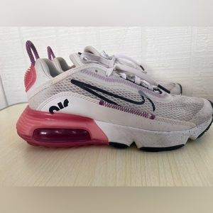 Nike Air Max 2090
Platinum Watermelon Purple (GS)